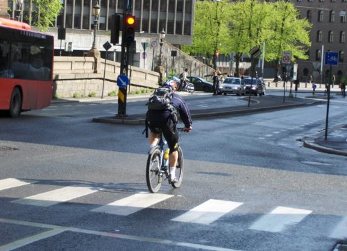 Figur 7. Sykling mot rødt i Akersgate i Oslo (Foto: M. Sørensen).